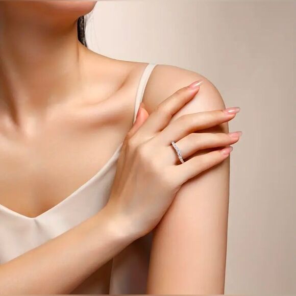 GRA Certified Ethical Diamond Moissanite Ring. 18kt White Gold Plated Size 6 NEW - Picture 4 of 5